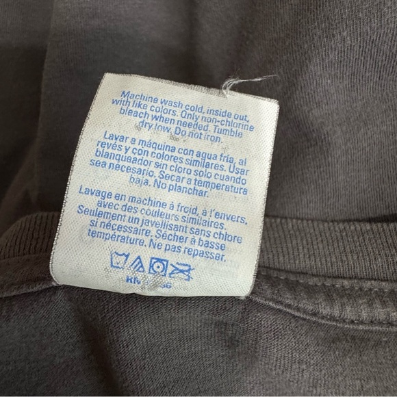 Port & Company Stone Cold Steve Austin Distressed Gray T-Shirt - Picture 7 of 7